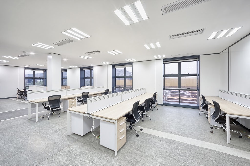 7 Health Benefits of Natural Light in Office Spaces